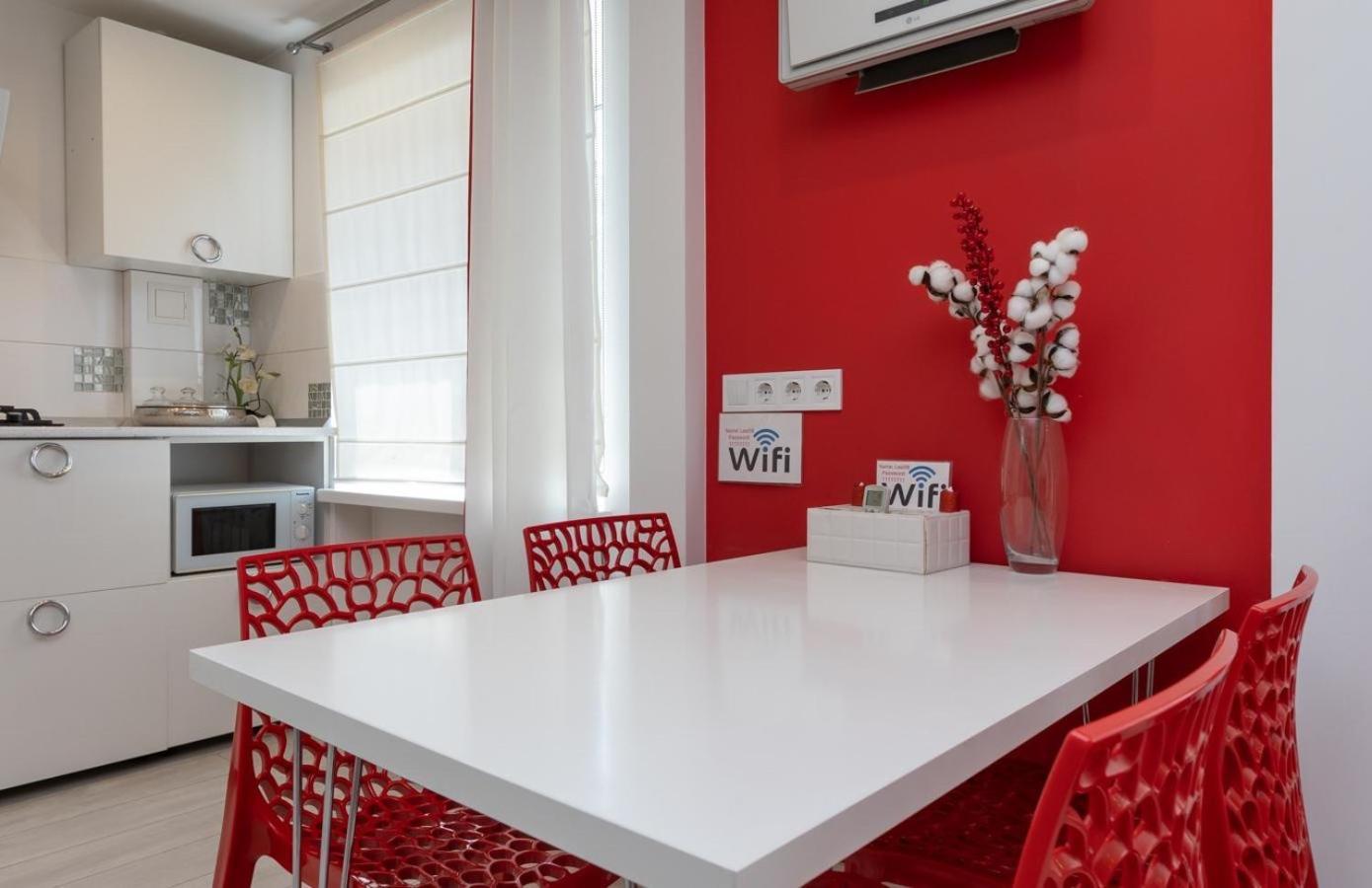 Flat24 On Lesi Ukrainki 3 Apartment Kyiv Exterior photo